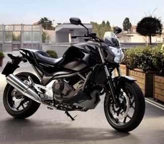 Moto Honda NC700S Naked Motos 